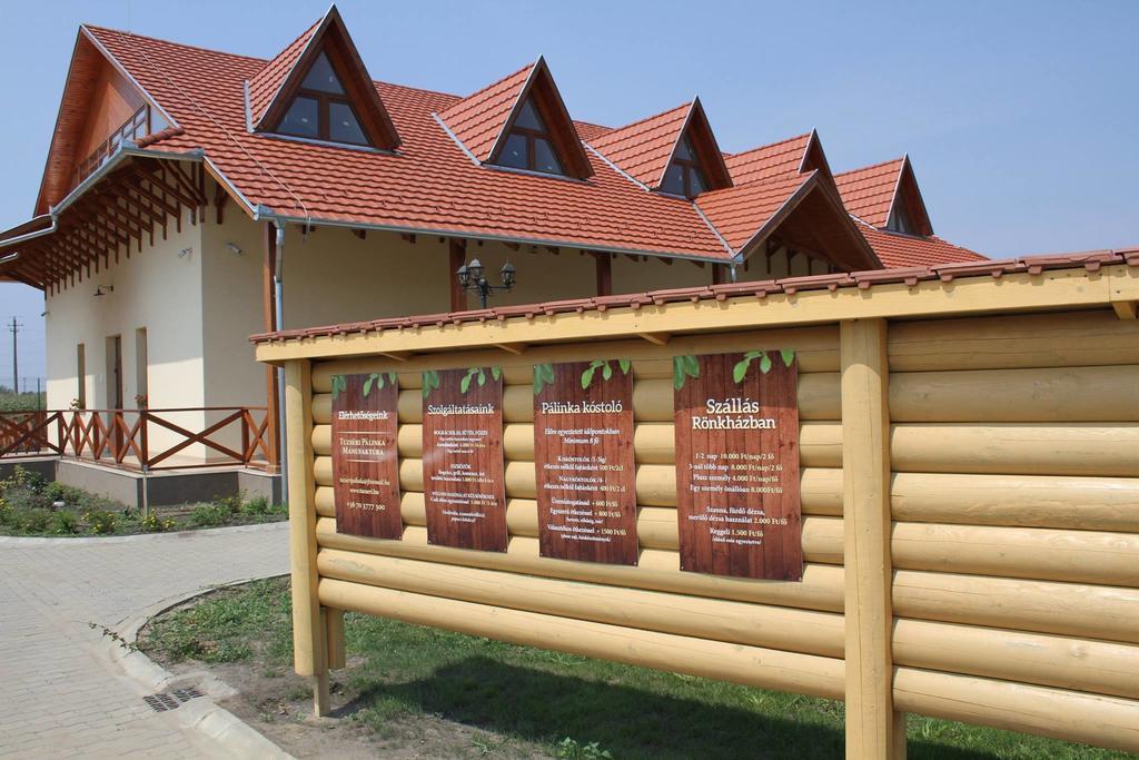 Tuzseri Palinka Tanya Exterior photo